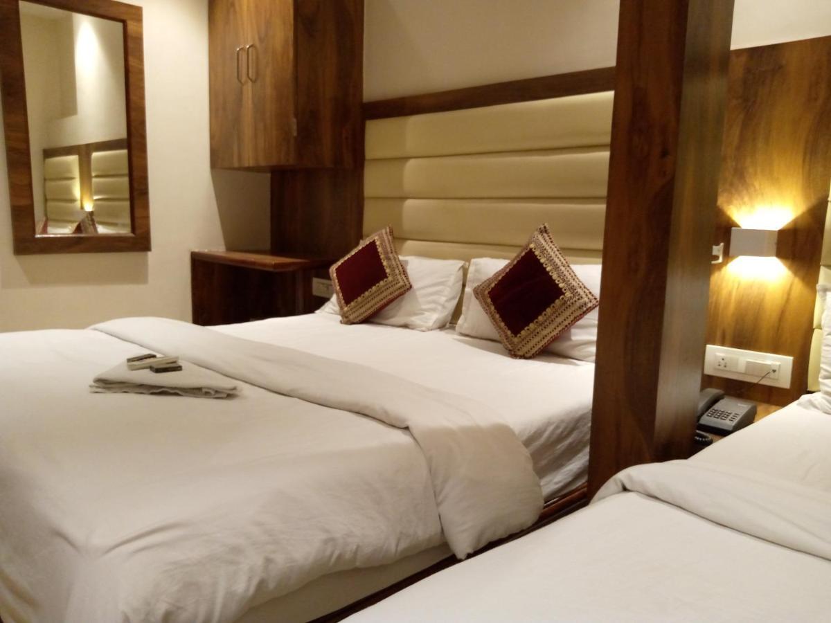 Hotel Adams Inn Near Mumbai Airport מראה חיצוני תמונה